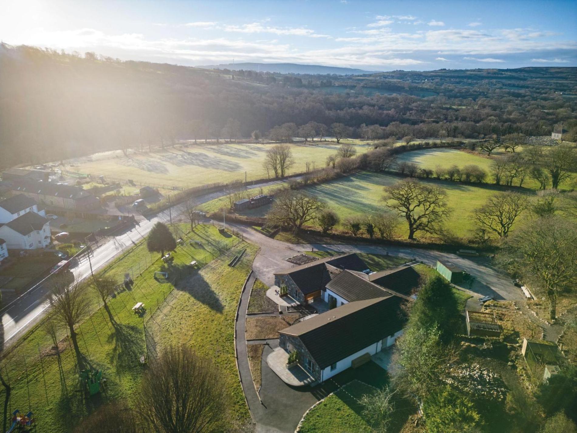 Suite 5 - Sleeping Giant Hotel - Pen Y Cae Inn Brecon Exterior foto